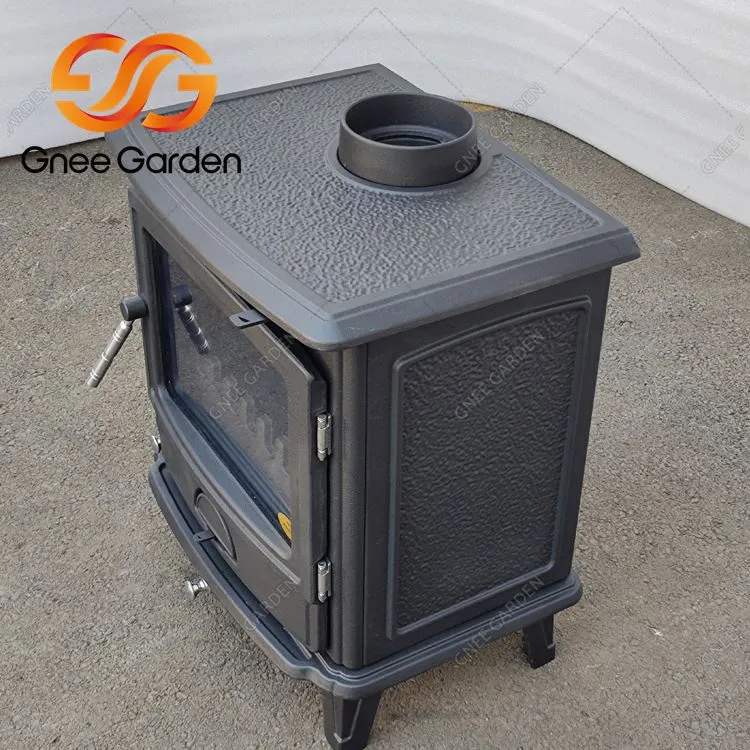 Антички камин од ливеног гвожђа